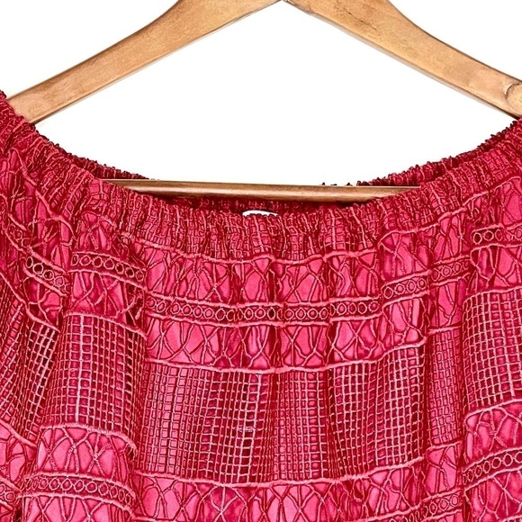 Tularosa Alexa Crochet Lace Cropped Off The Shoulder Boho Pom Pom Maroon Top - Picture 4 of 13